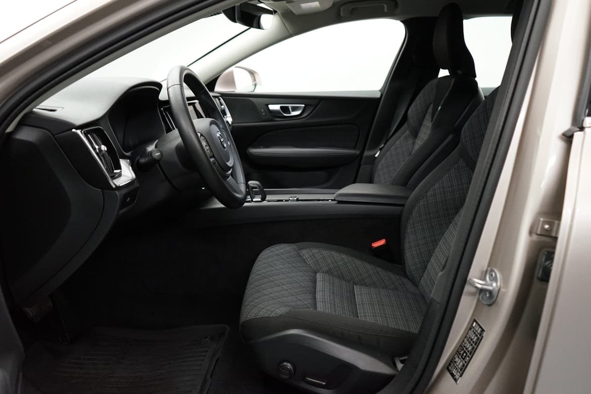 Volvo V60 B4 Bensin Core 2024, bild 5/10