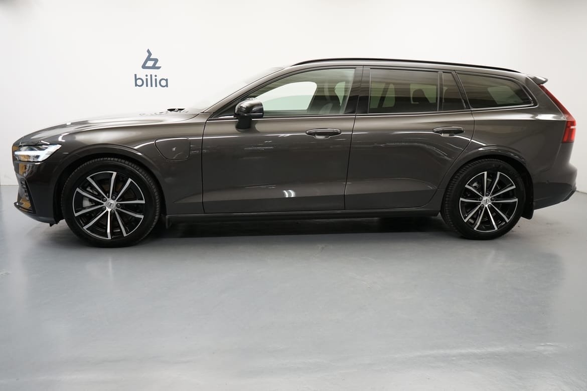 Volvo V60 T6 Plus Dark Nordic Edition 2025, bild 2/10