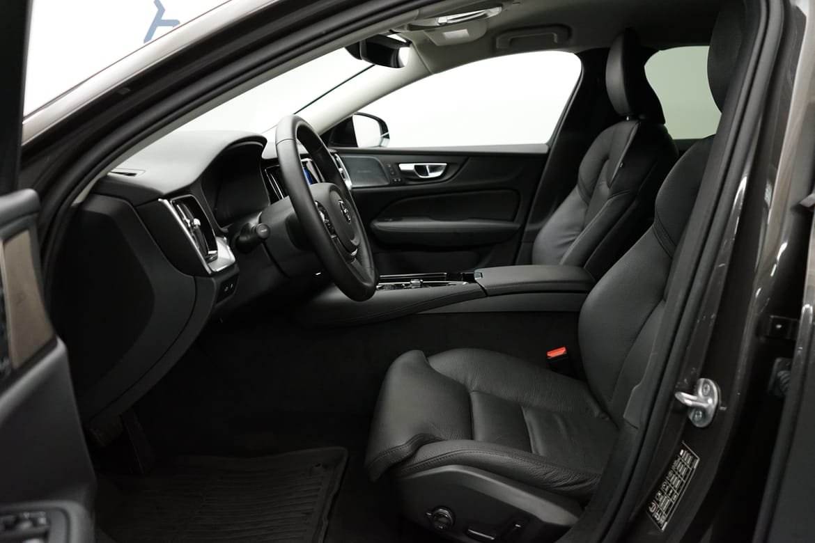 Volvo V60 T6 Plus Dark Nordic Edition 2025, bild 5/10