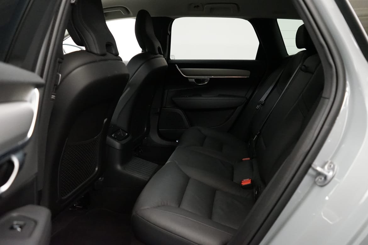 Volvo V90 2024, photo 7/10