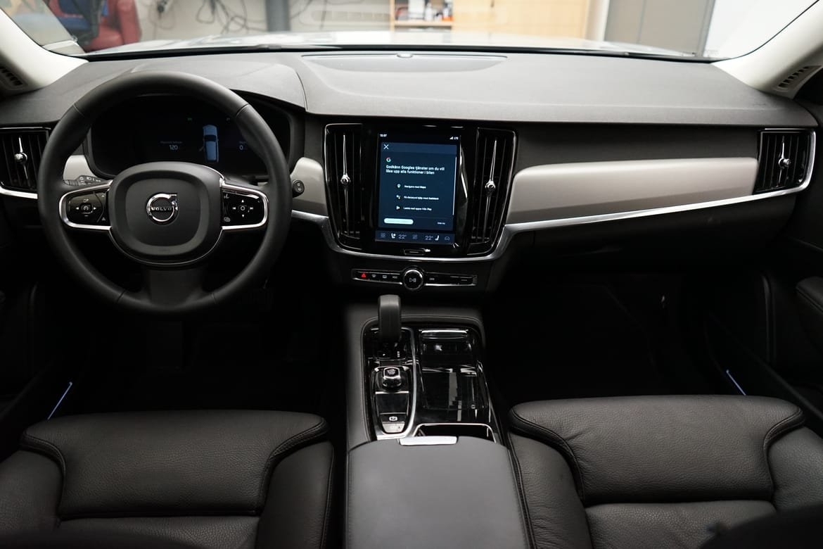 Volvo V90 2024, photo 6/10