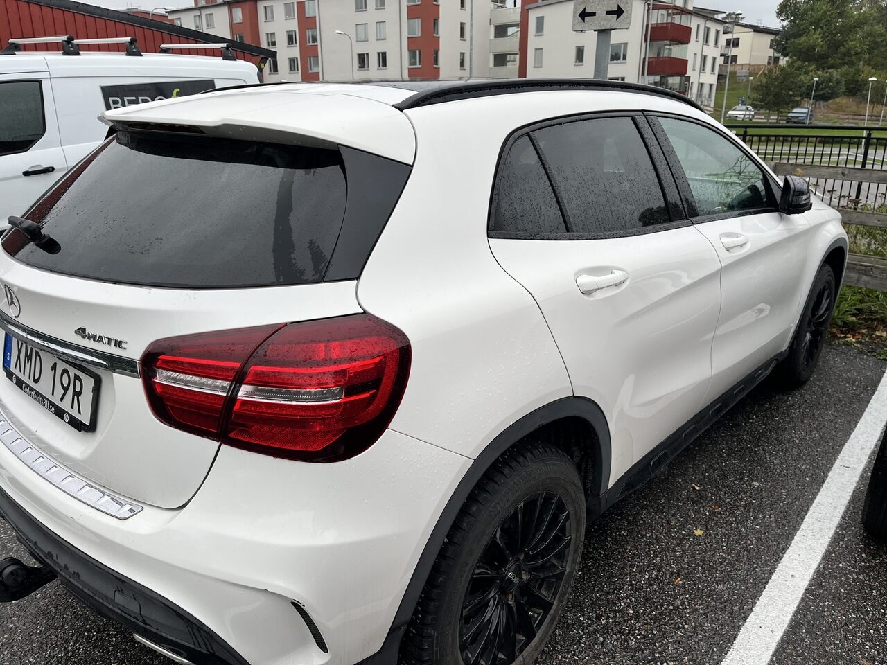 Mercedes-Benz GLA 250 4MATIC 7G-DCT 2020, bild 2/7
