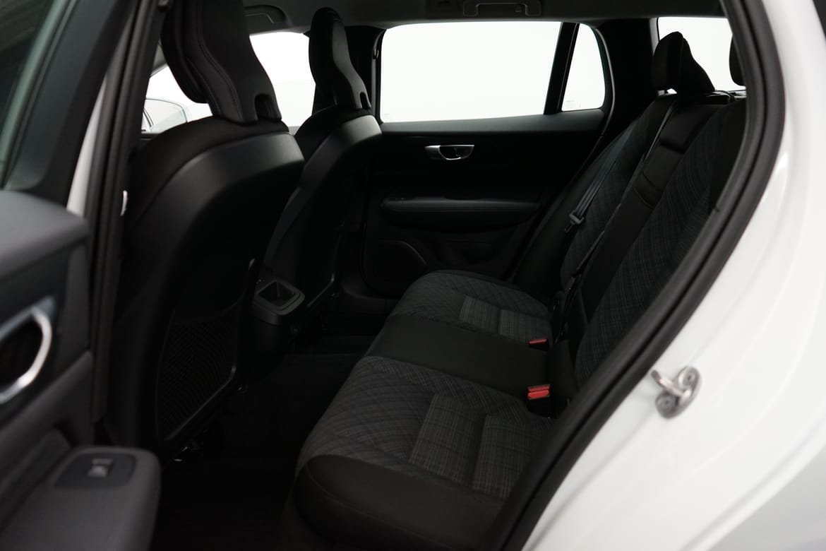 Volvo V60 B4 Bensin Core 2024, bild 7/10