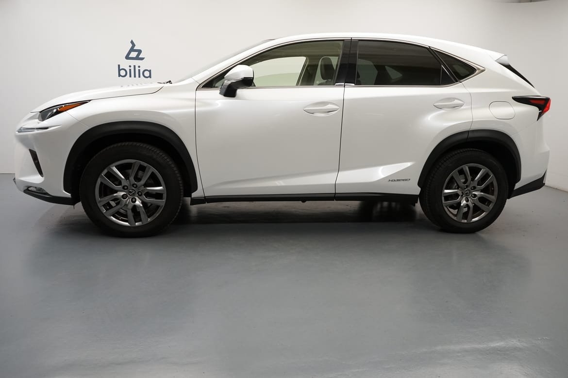 Lexus NX 300h 2019, bild 2/10