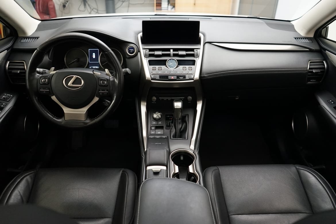 Lexus NX 300h 2019, bild 6/10