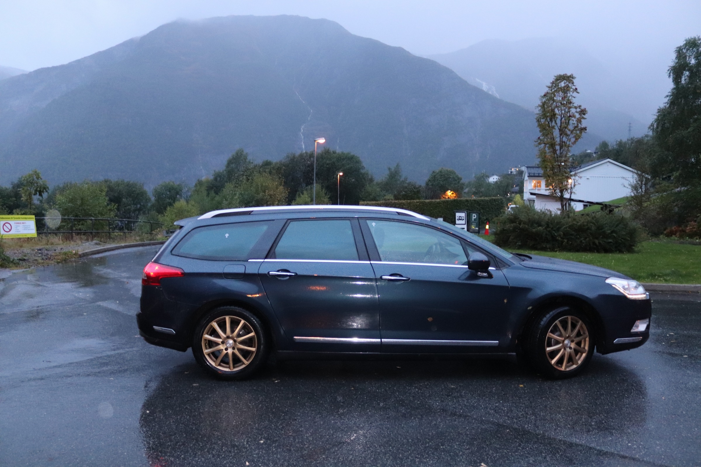 Citroen C5 Tourer 2.0 HDi Automatisk 2014, bild 2/10