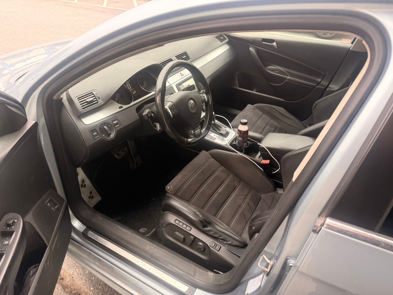 Volkswagen Passat 2009, bild 6/10