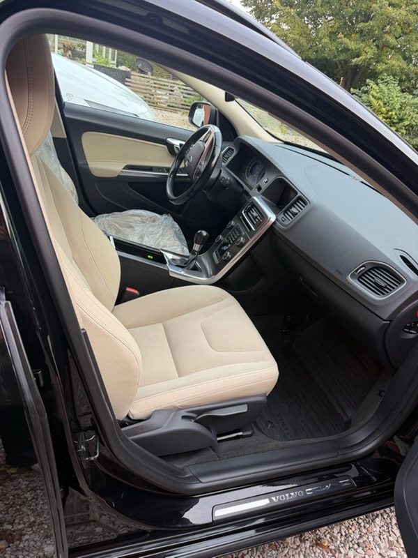 Volvo V60 D3 Manuell 2011, bild 3/6