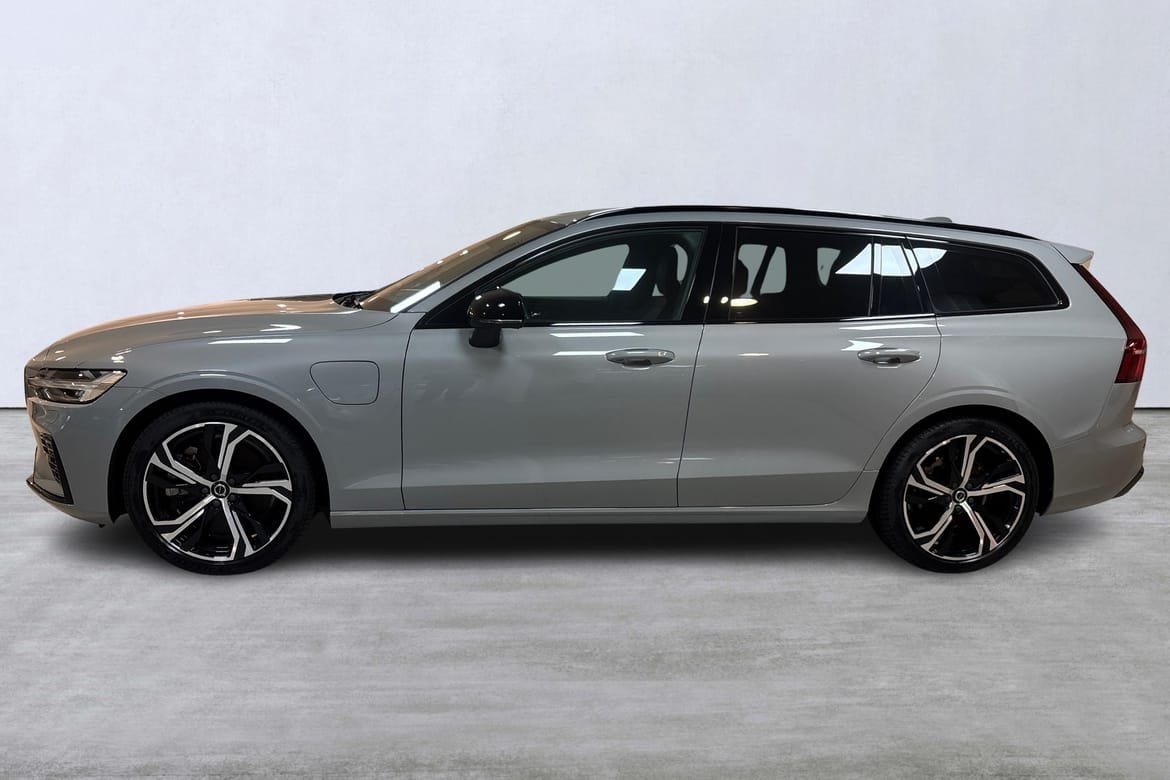 Volvo V60 T6 Plus Dark 2025, bild 2/10