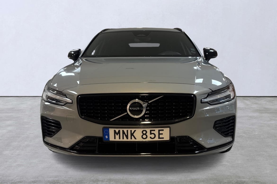 Volvo V60 T6 Plus Dark 2025, bild 7/10