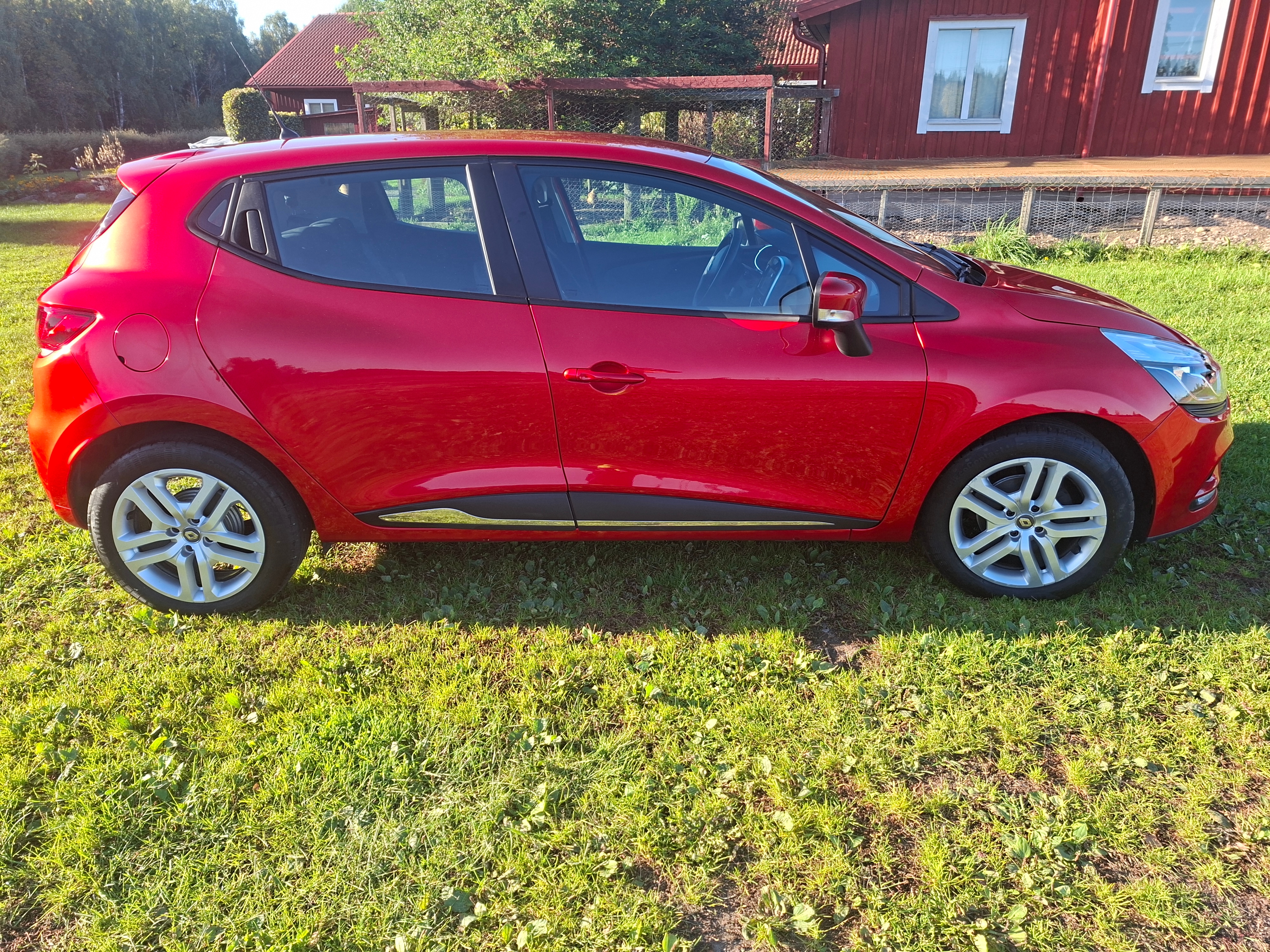 Renault Clio 1.2 Manuell 2018, bild 6/9