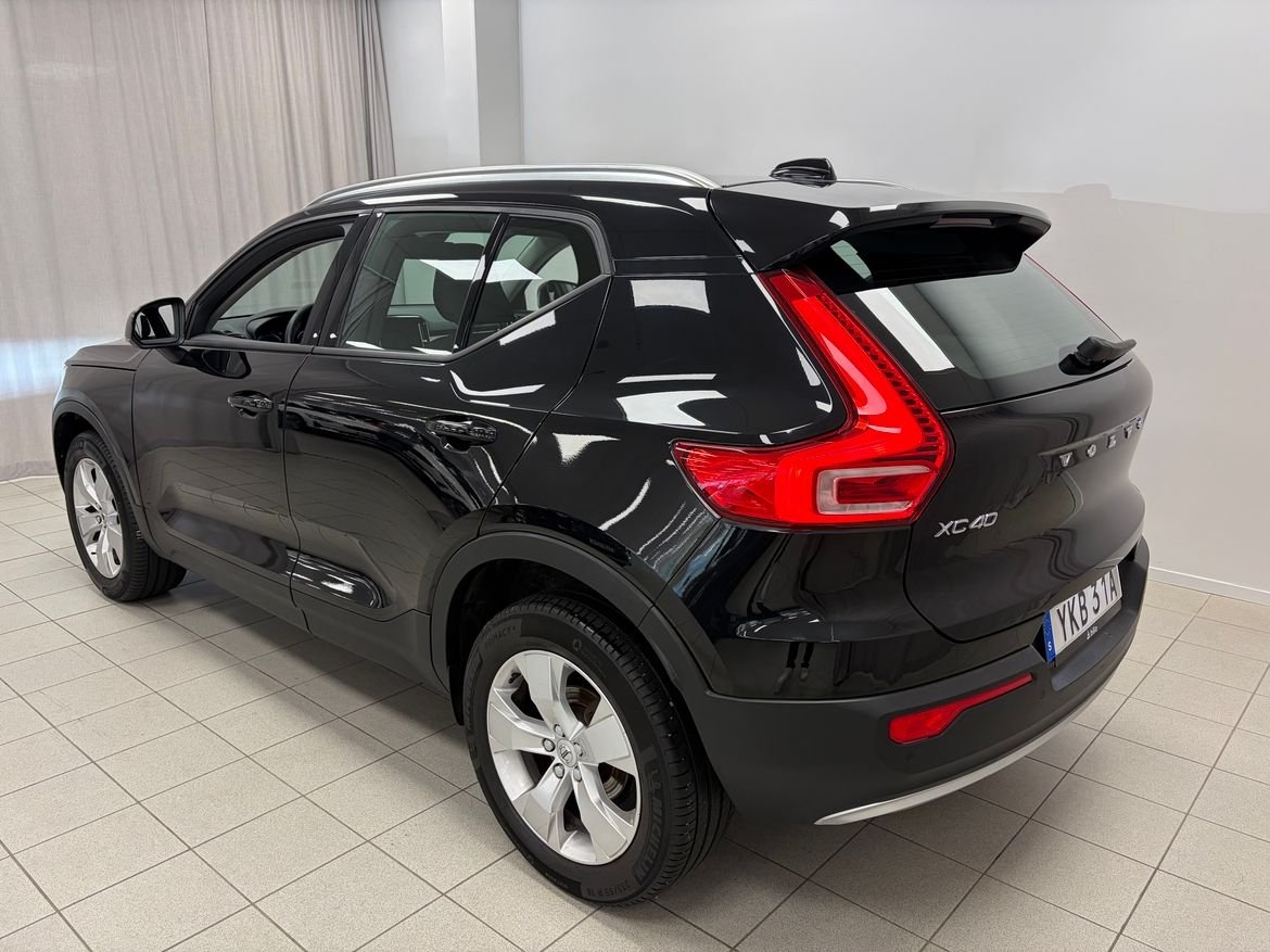 Volvo XC40 T3 FWD aut Momentum Advanced 2022, bild 3/10