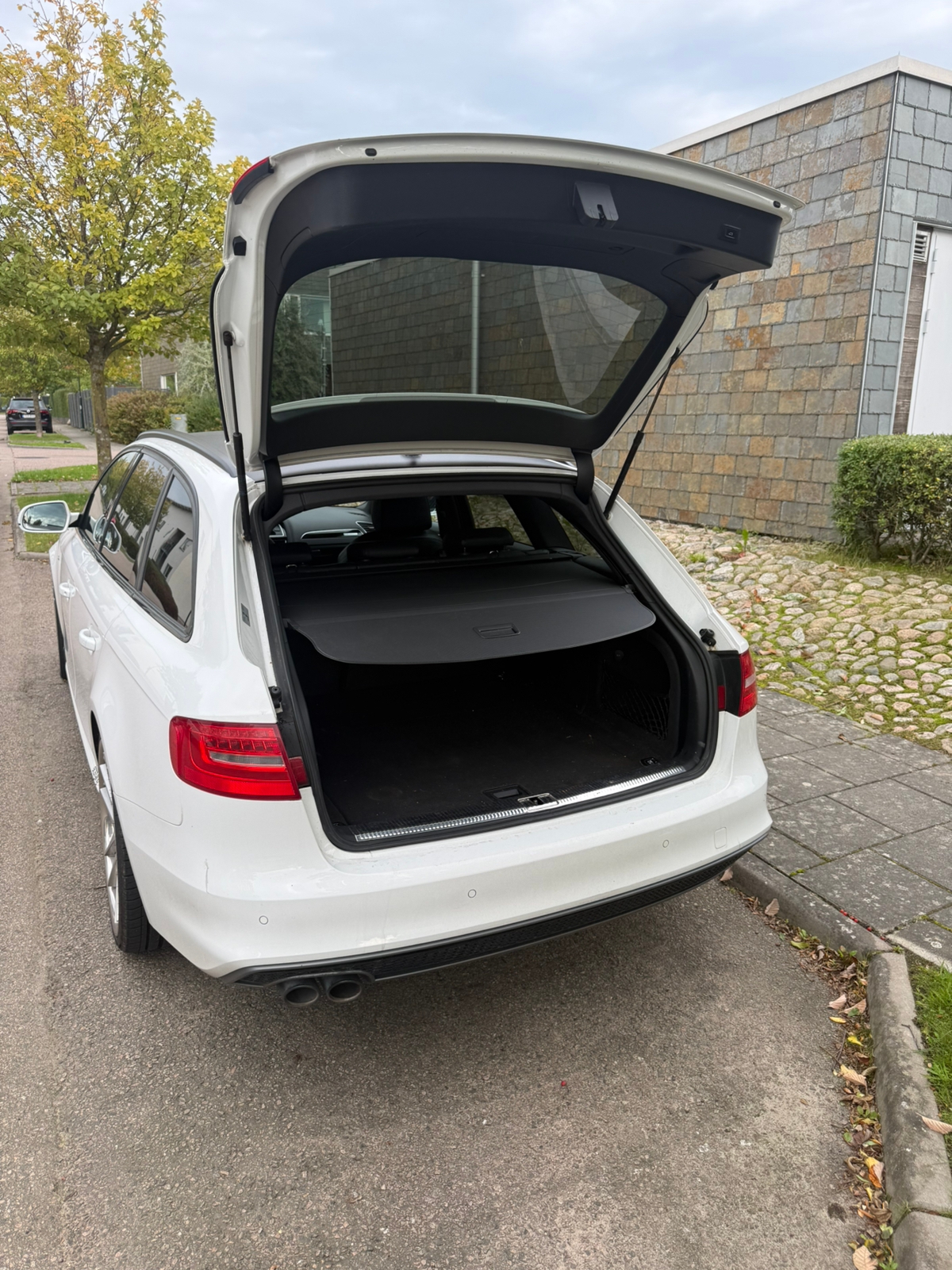 Audi A4 2015, bild 6/7