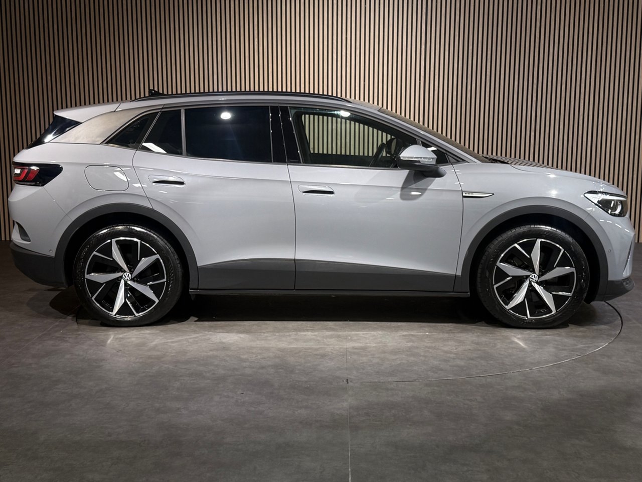 Volkswagen ID.4 Pro Performance 4Motion 2023, bild 3/10