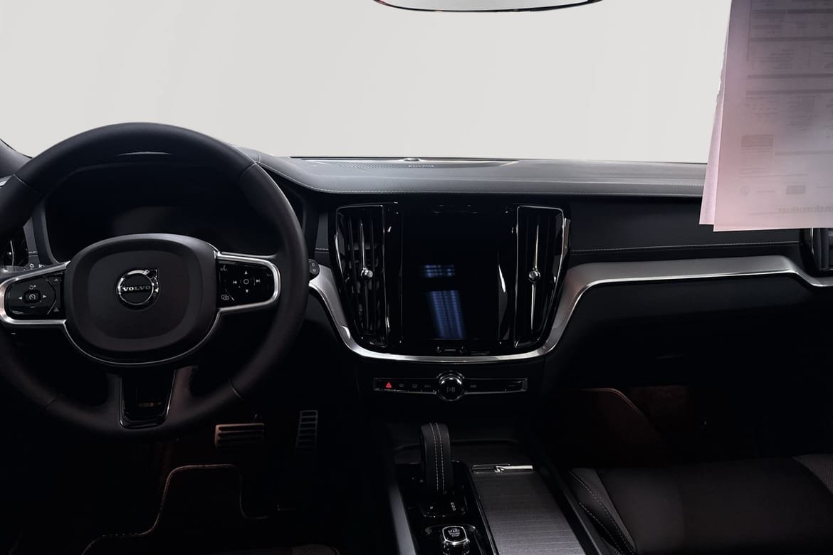 Volvo V60 B4 Diesel R-Design 2022, kuva 6/10