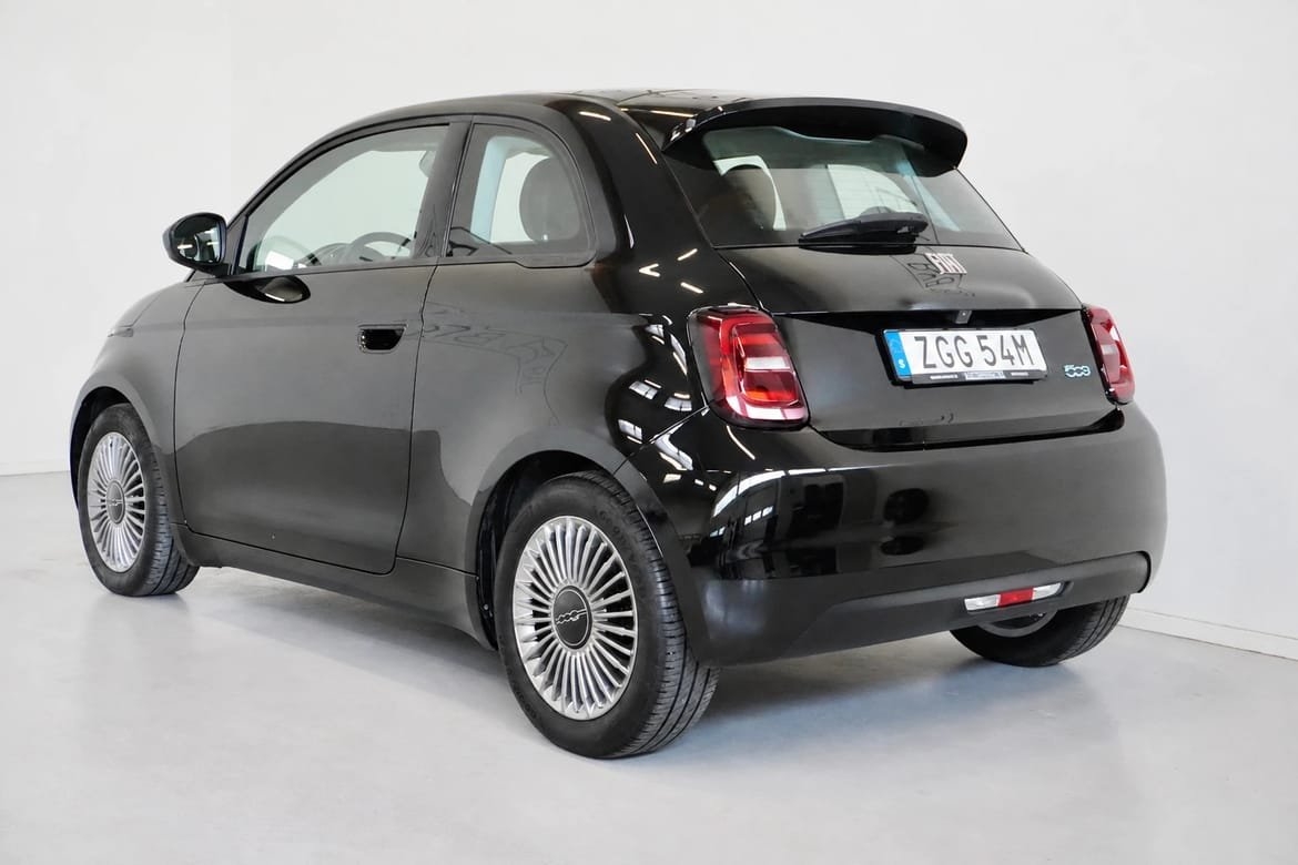 Fiat 500e 42 kWh 118hk Pano 2022, bild 6/10