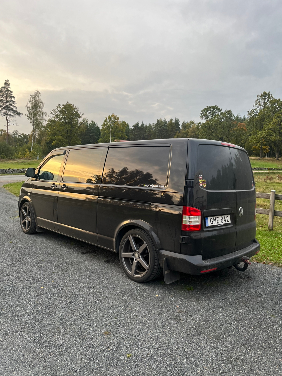 Volkswagen Transporter 2015, bild 2/2