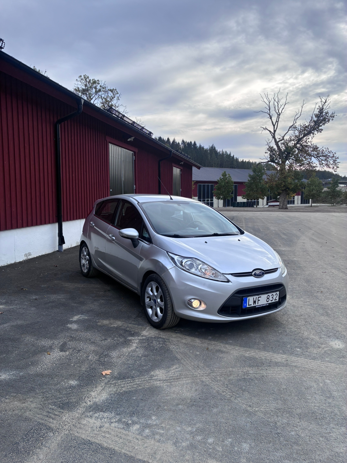 Ford Fiesta 5-dörrar 1.25 Manuell 2012, bild 6/10