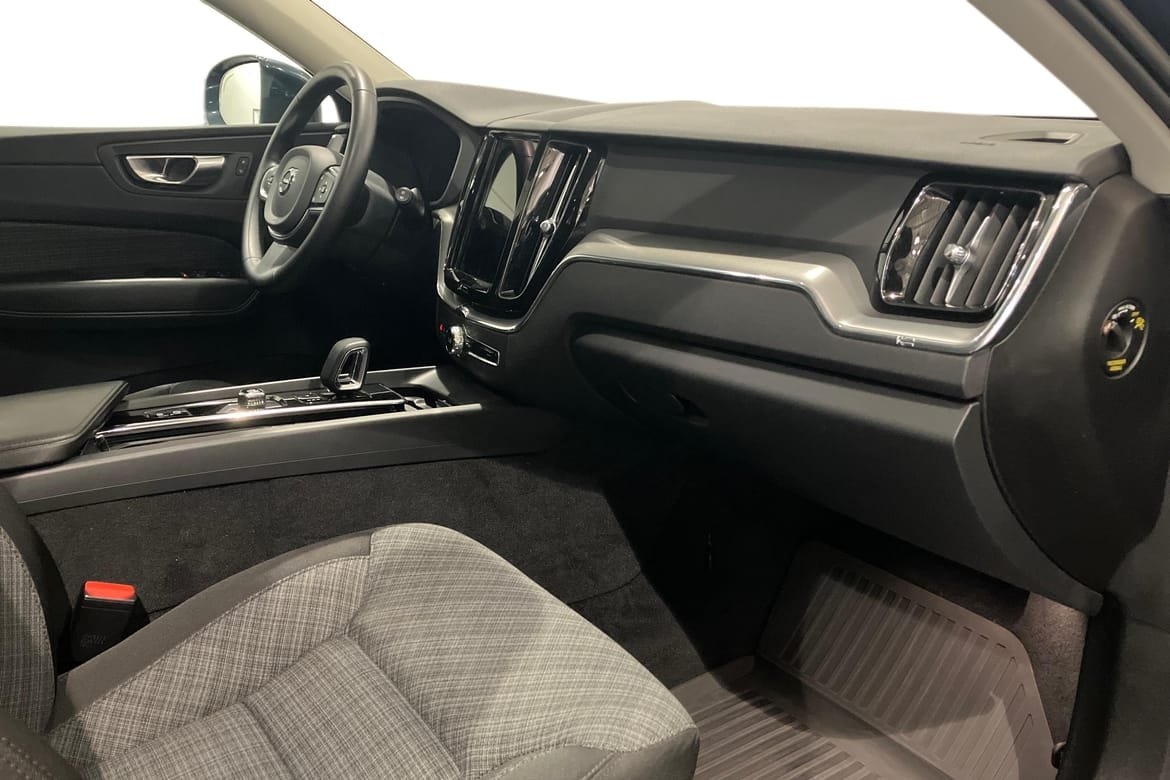Volvo XC60 Recharge T6 Core Edt 2023, bild 7/10