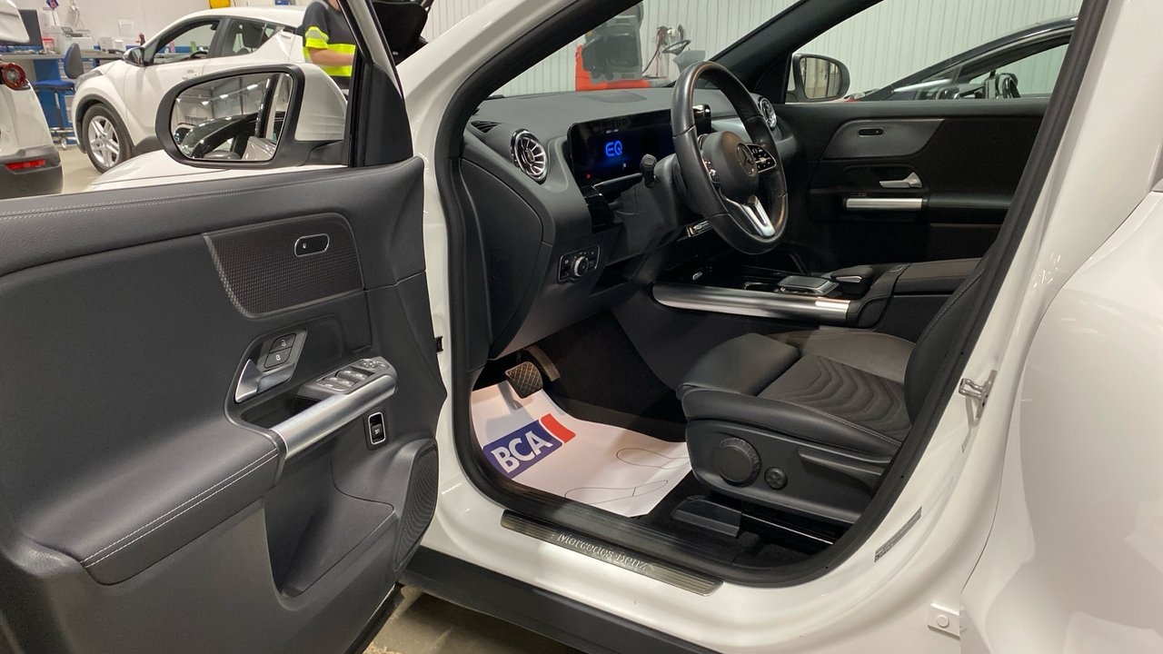 Mercedes-Benz EQA 2023, bild 7/8
