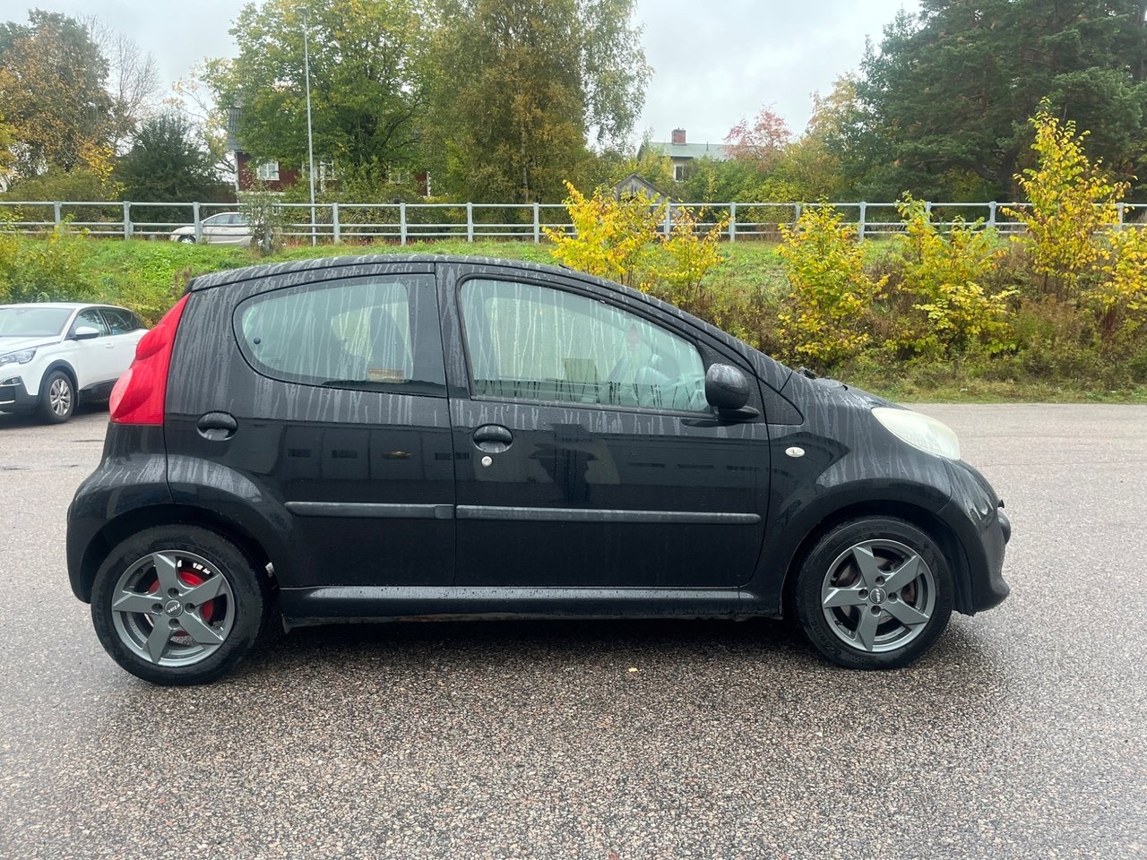 Peugeot 107 5-dörrar 2007, kuva 2/9