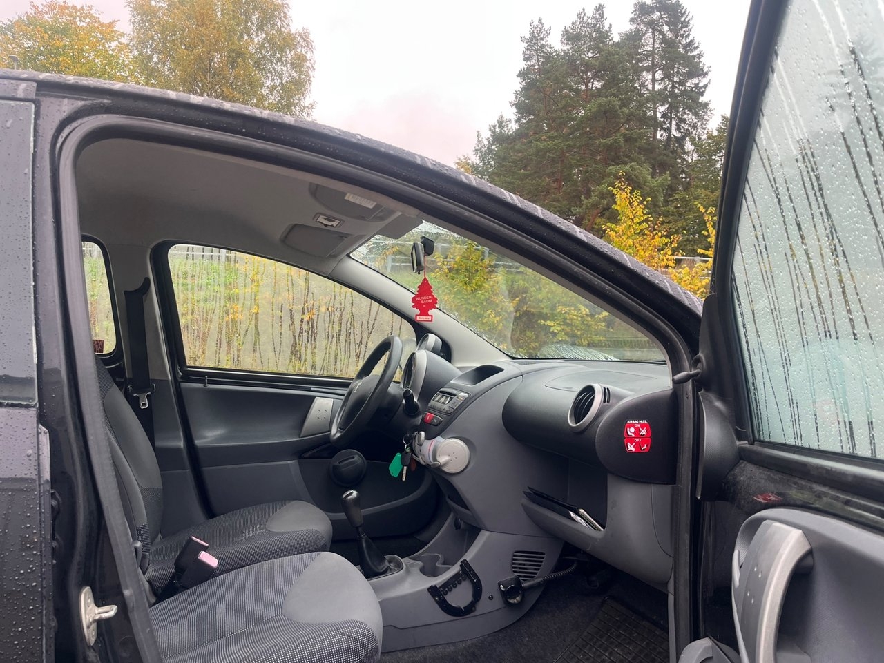 Peugeot 107 5-dörrar 2007, kuva 6/9