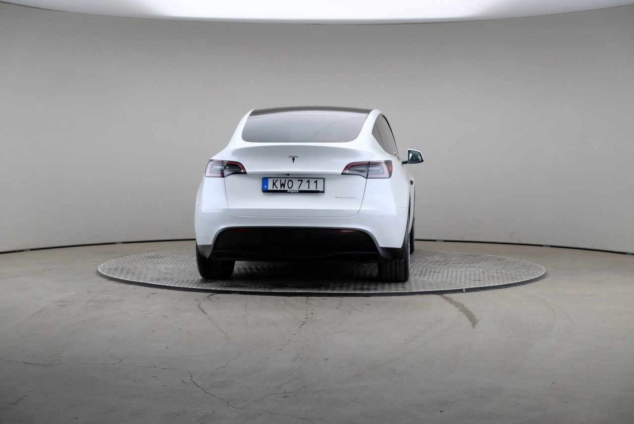 Tesla Model Y Long Range 514hk AWD Drag 2024, bild 5/10