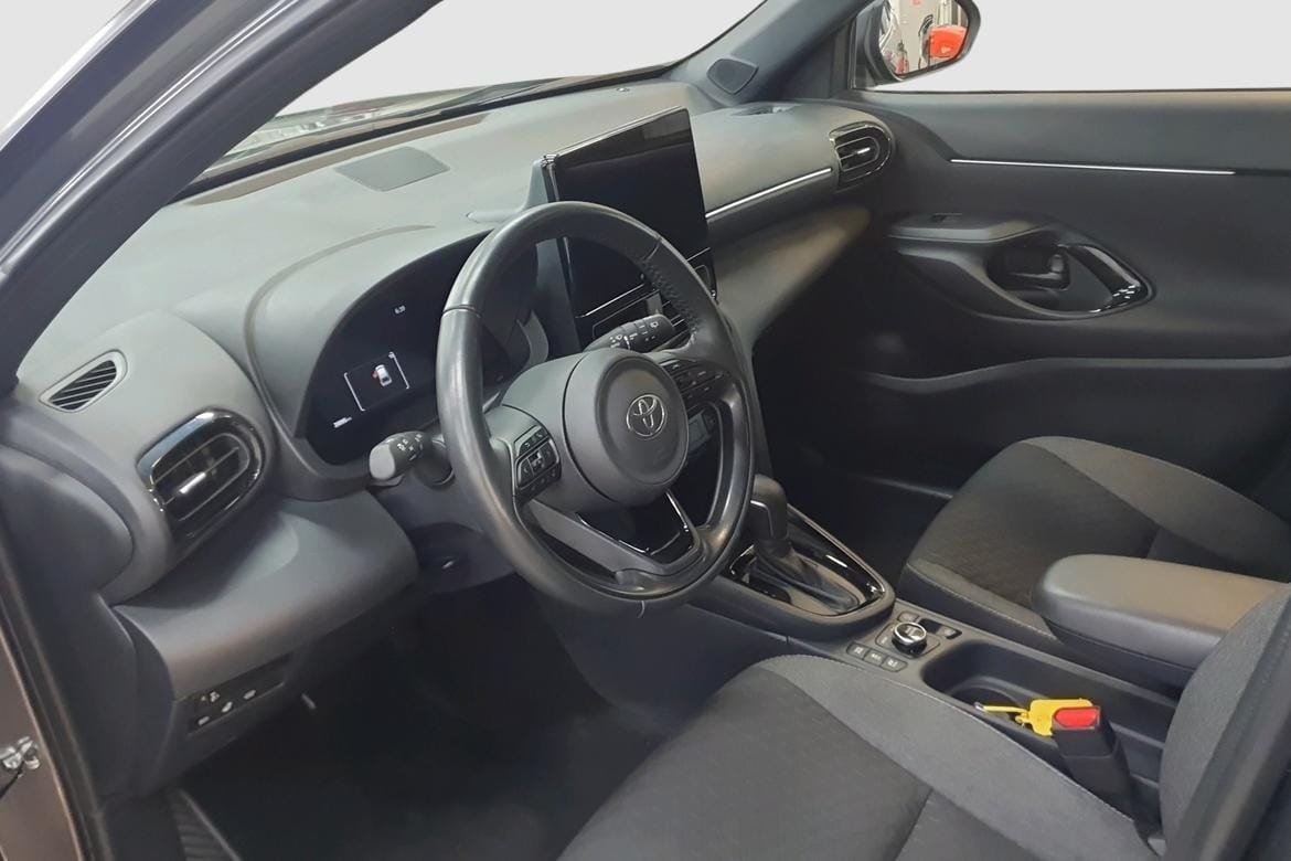 Toyota Yaris Cross 2025, bild 7/10