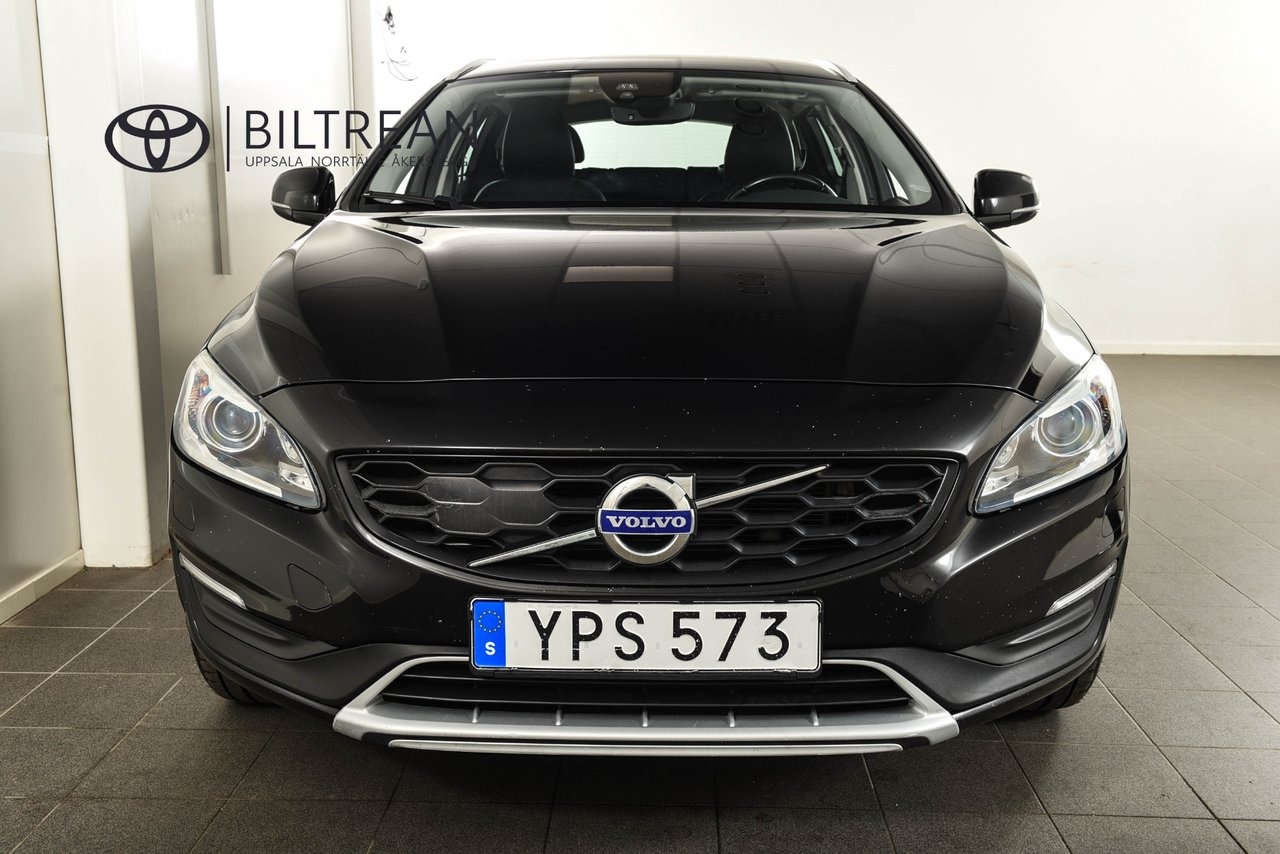 Volvo V60 Cross Country 2018, kuva 5/10