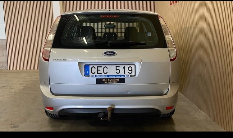 Ford Focus Kombi 1.8 Flexifuel Manuell 2010, bild 5/10