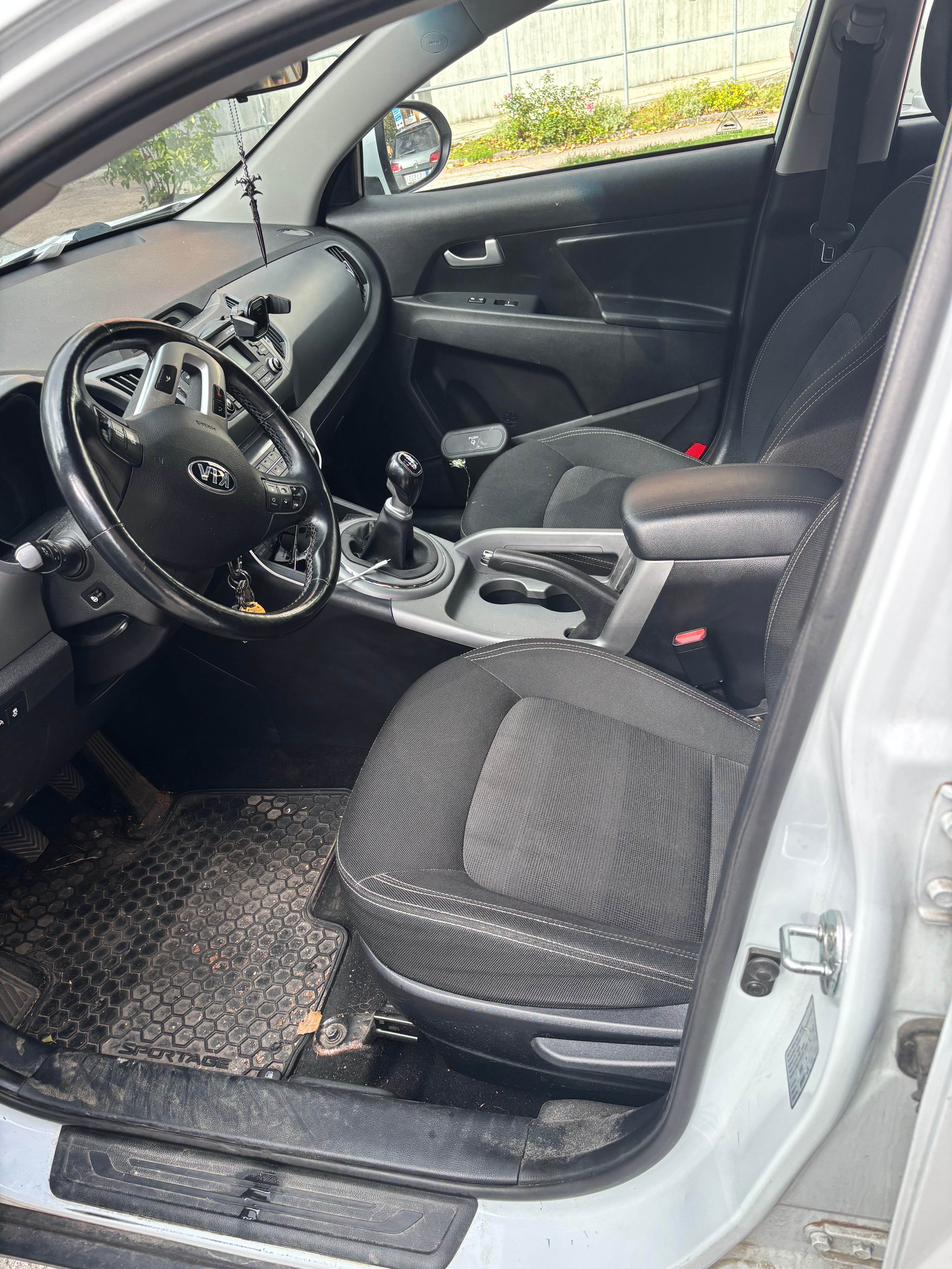 Kia Sportage 1.6 GDI Manuell 2015, bild 5/8