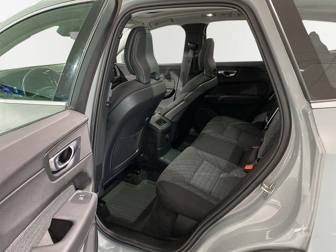 Volvo XC60 Recharge T6 Core Bright 2024, bild 7/10