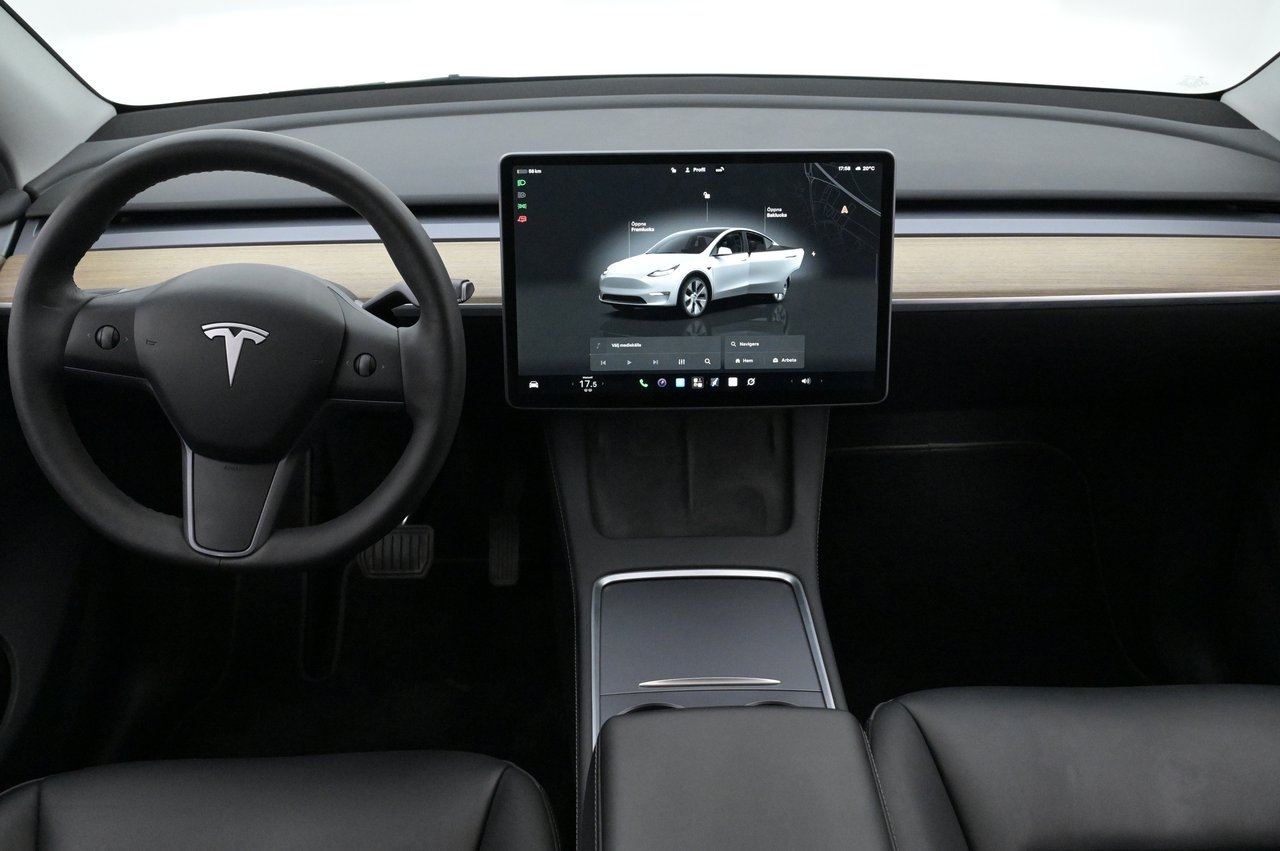 Tesla Model Y Long Range AWD Autopilot 2023, bild 6/10