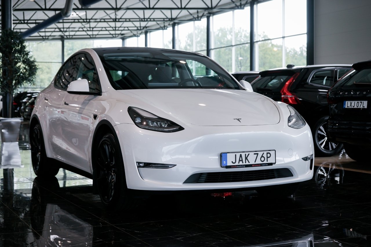 Tesla Model Y Long Range AWD Long Range 2023, photo 3/10