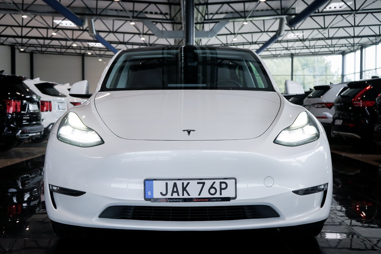 Tesla Model Y Long Range AWD Long Range 2023, photo 2/10