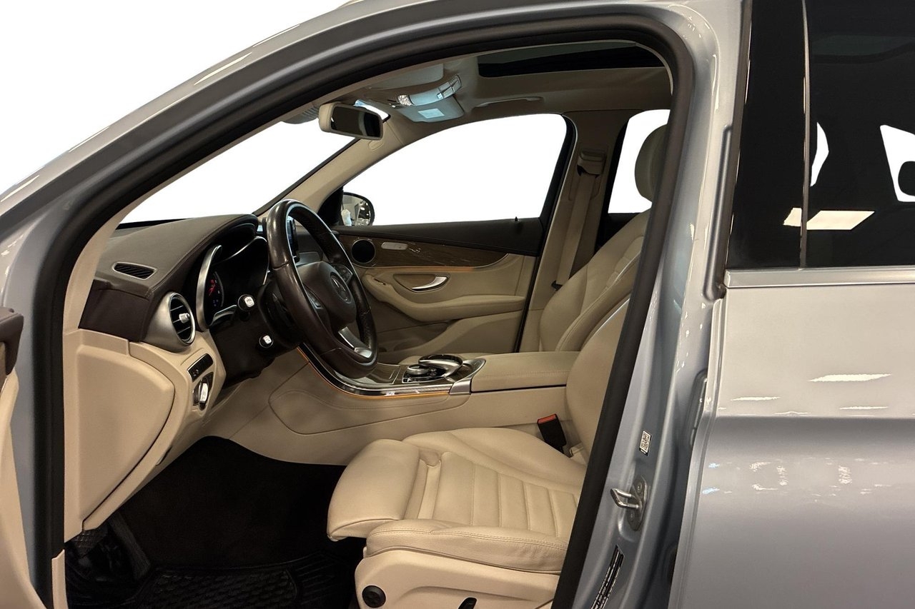 Mercedes-Benz GLC 2017, bild 5/18