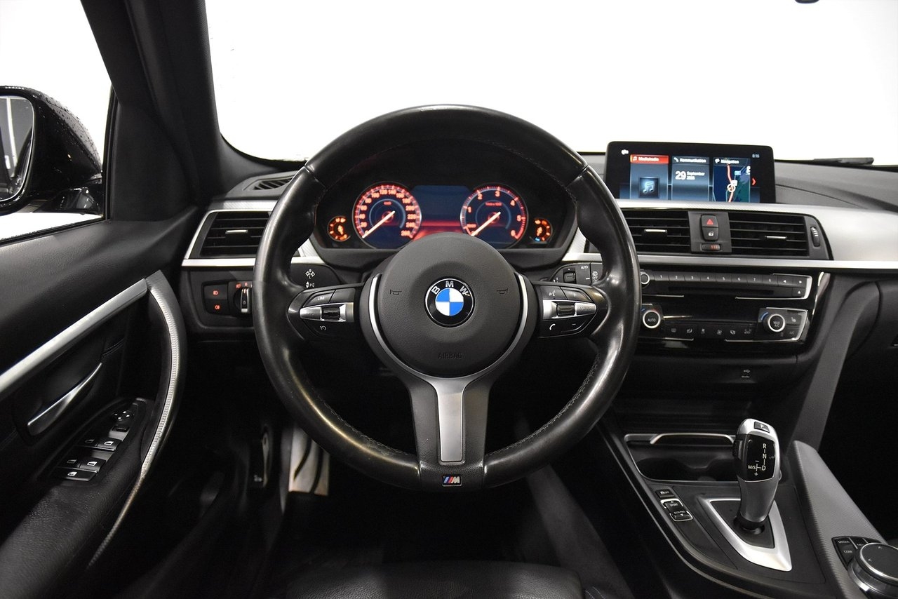 BMW 320 2018, bild 2/10