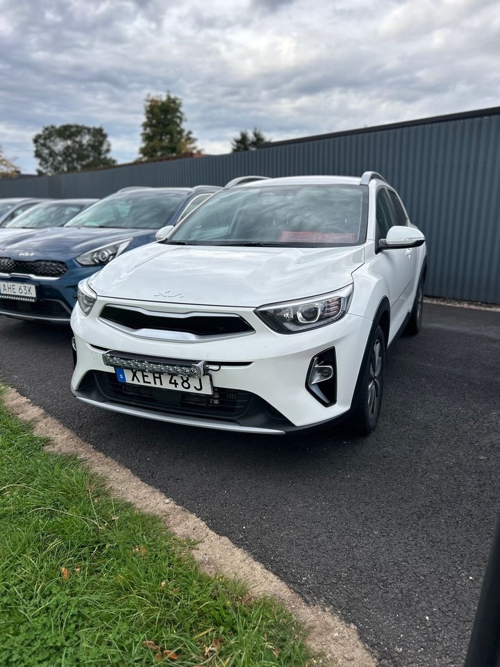 Kia Stonic 1.0 T-GDI DCT Advance Ledramp 2023, bild 2/2