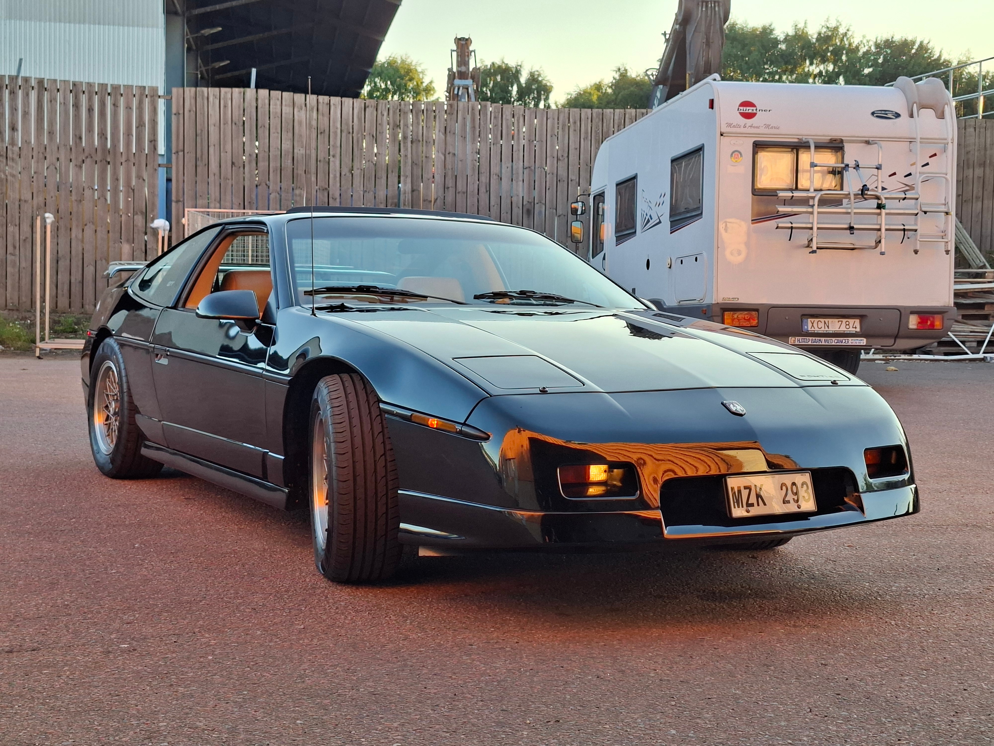 Pontiac Fiero 2.8 V6 Manuell 1986, bild 4/9