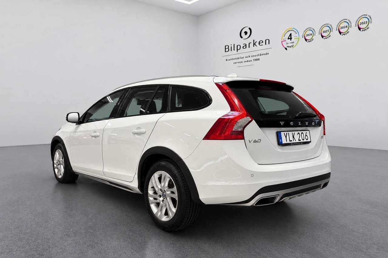 Volvo V60 Cross Country 2018, bild 3/10