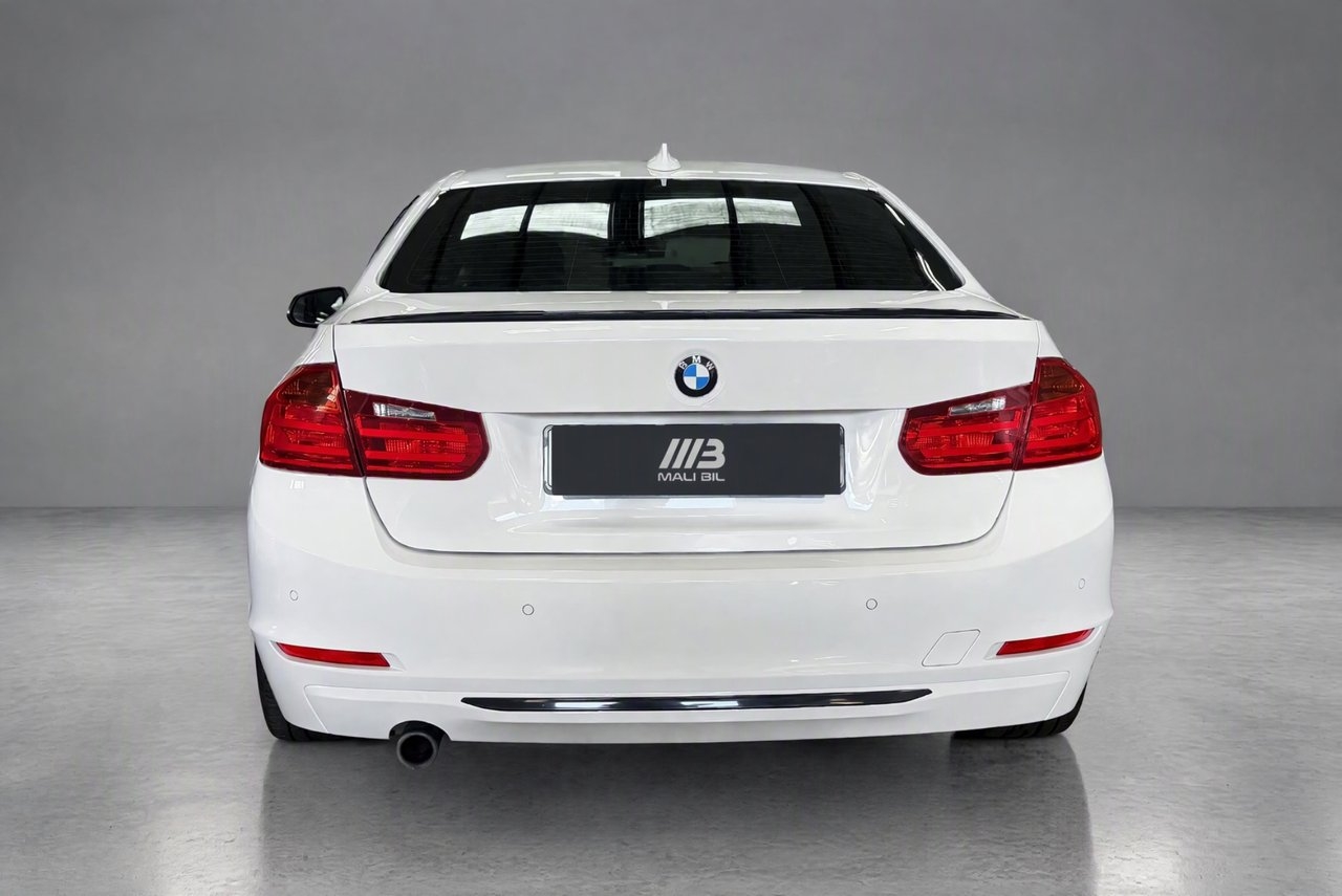 BMW 318 2015, bild 7/9