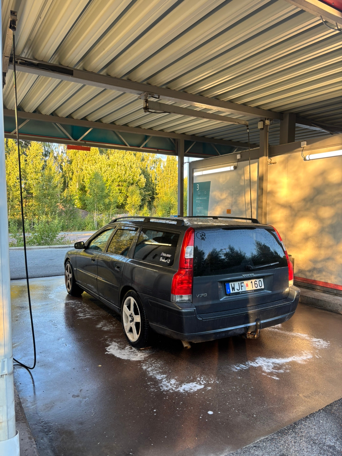 Volvo V70 2.4 Manuell 2005, kuva 2/5