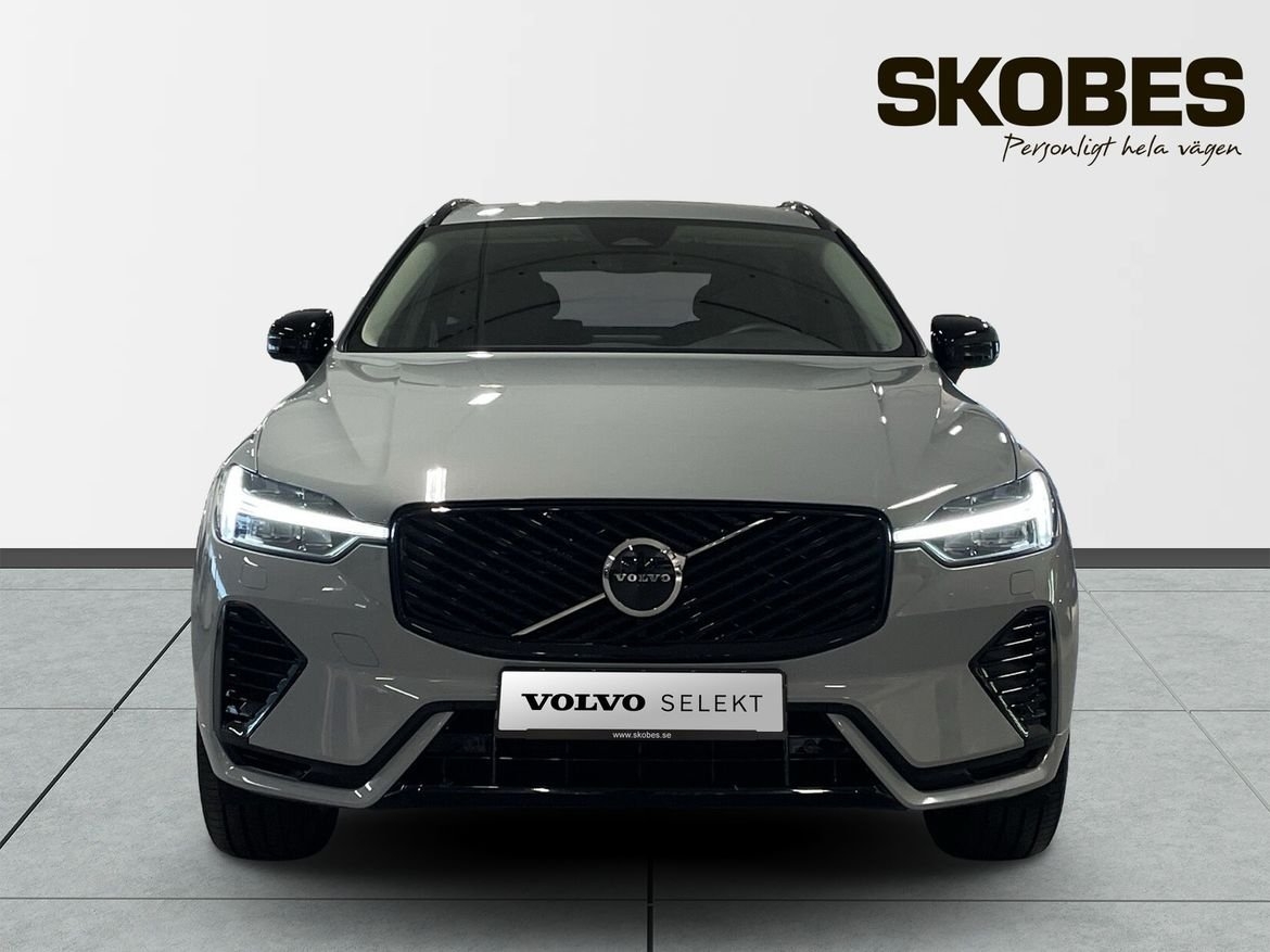 Volvo XC60 T6 Plus Dark Nordic Edition 2026, photo 2/20