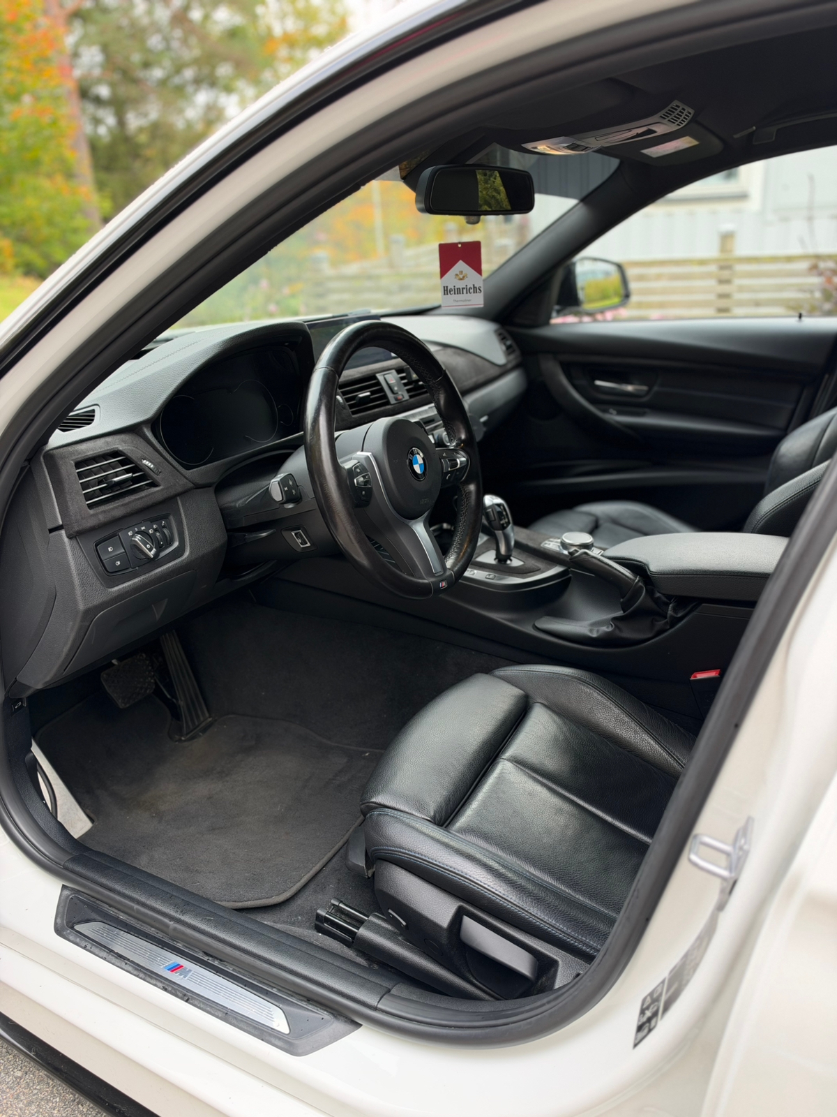 BMW 330 i xDrive Touring Steptronic 2018, bild 5/8