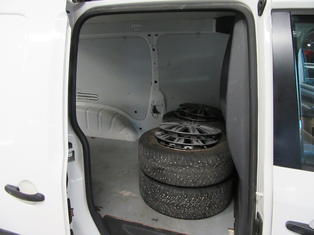 Volkswagen Caddy Maxi 2015, bild 6/6