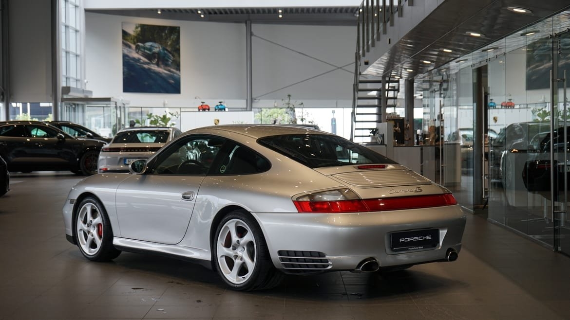 Porsche 911 Carrera 4S 2003, bild 2/9