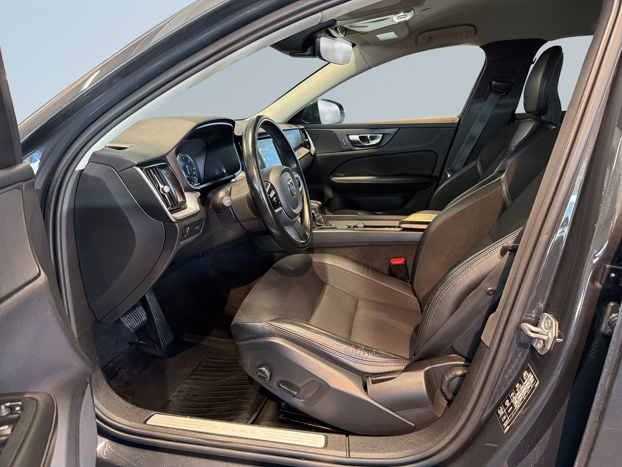 Volvo V60 D4 AWD Momentum Drag/Värmare 2020, bild 7/10