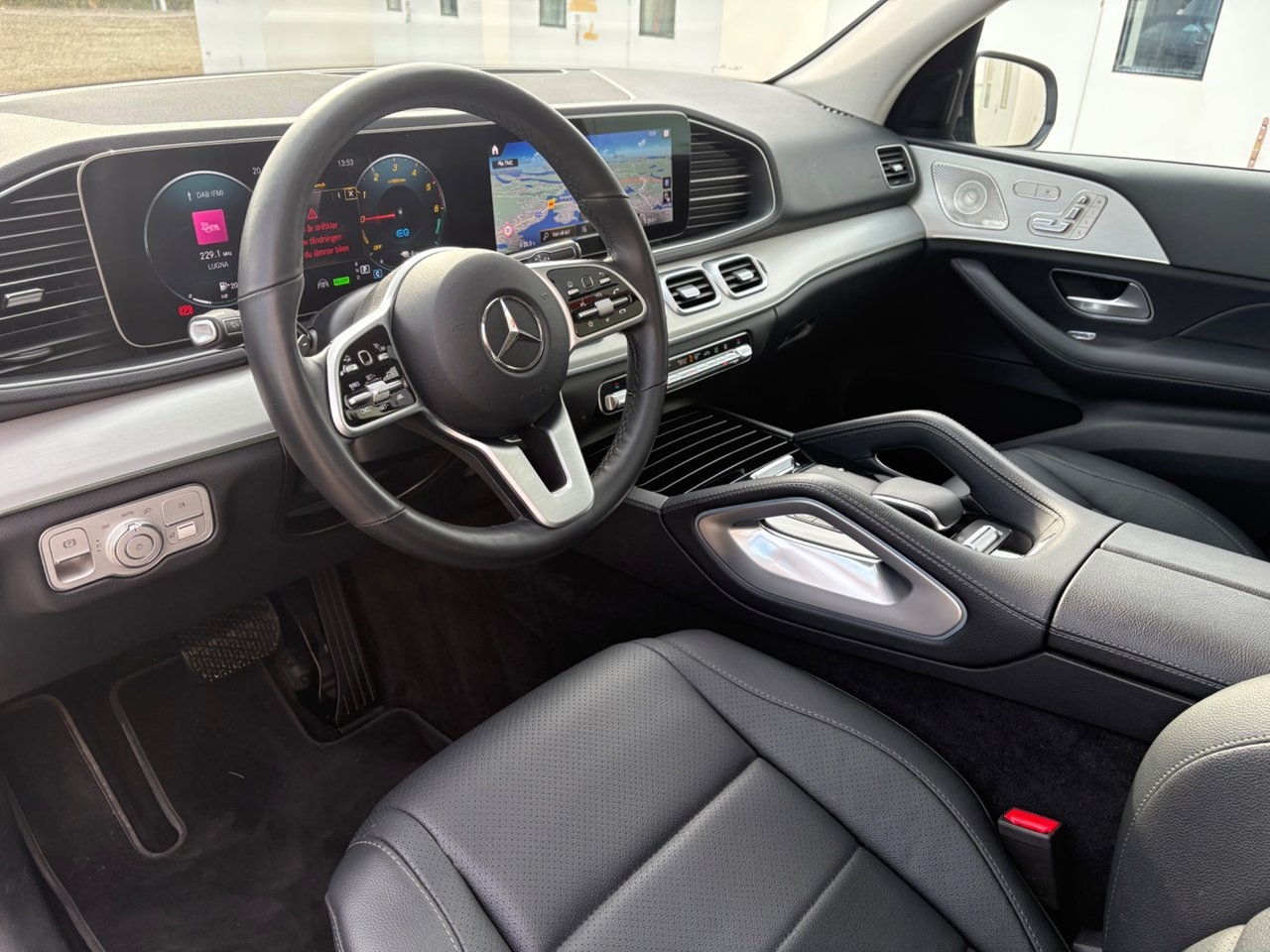Mercedes-Benz GLE 2022, kuva 4/10
