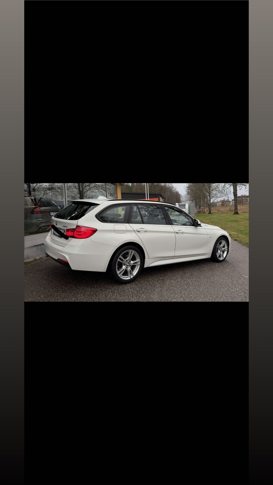 BMW 320 i xDrive Touring Steptronic 2019, photo 3/4
