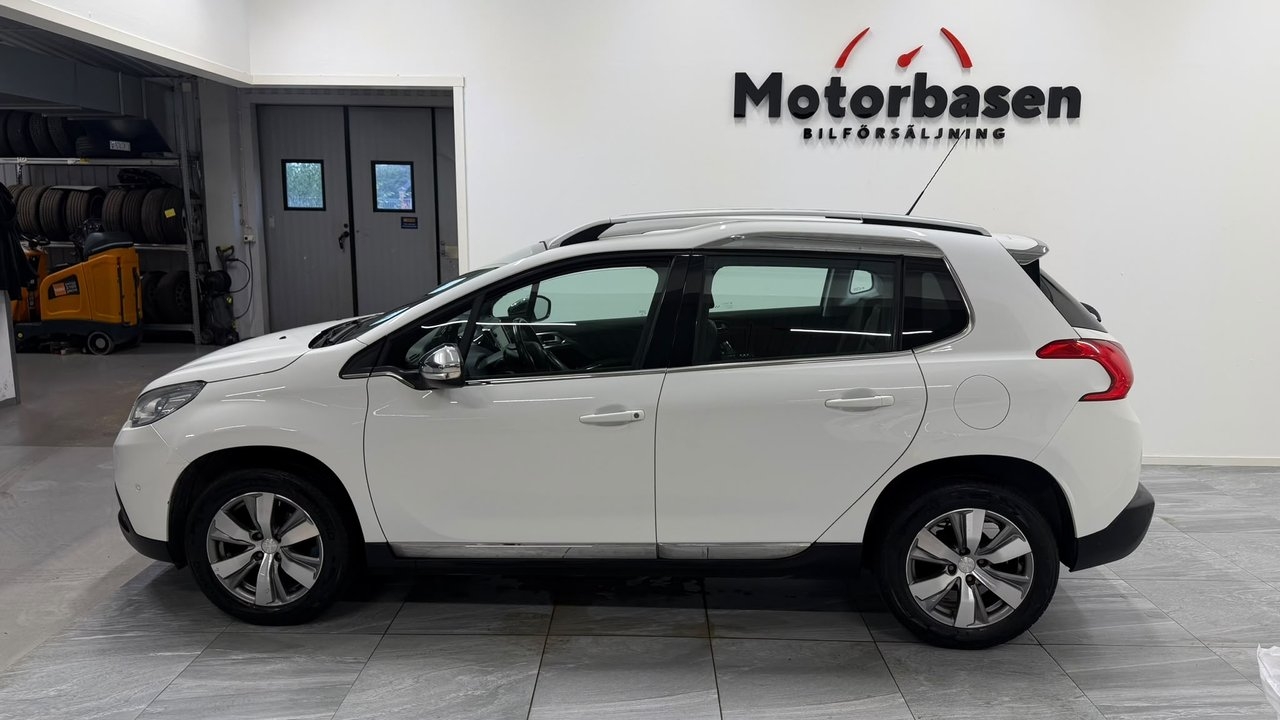 Peugeot 2008 1.2 VTi 2013, bild 2/10
